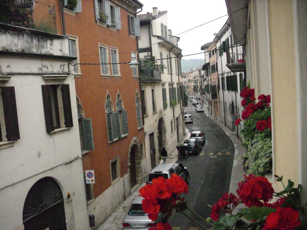 A Casa Di Luca Hotel Verona Exterior photo